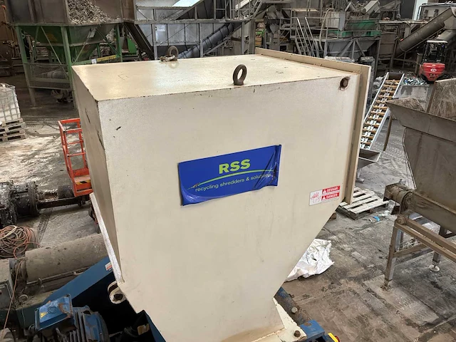 2017 rss 800 fr32 maalmolen/granulator - afbeelding 9 van  11