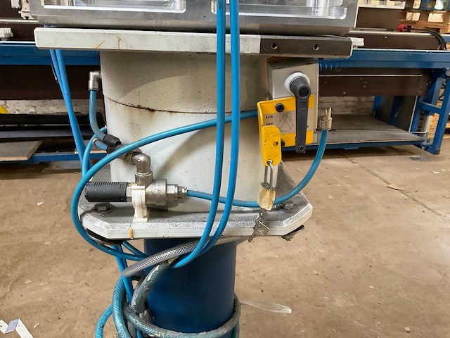 2017 sapa building system tg0092a pneumatische aluminium profielen pers - afbeelding 4 van  11