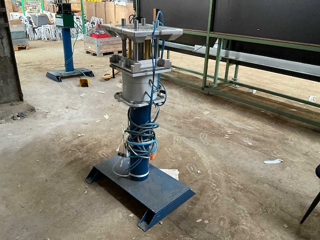 2017 sapa building system tg0092a pneumatische aluminium profielen pers - afbeelding 16 van  21