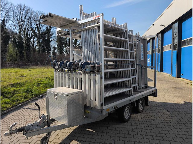 2017 saris c2000 steiger aanhangwagen met 2 complete steigers - afbeelding 1 van  35