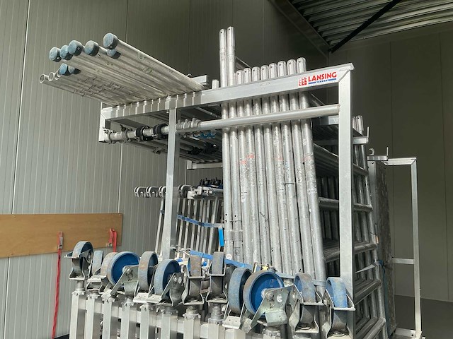 2017 saris c2000 steiger aanhangwagen met 2 complete steigers - afbeelding 3 van  22