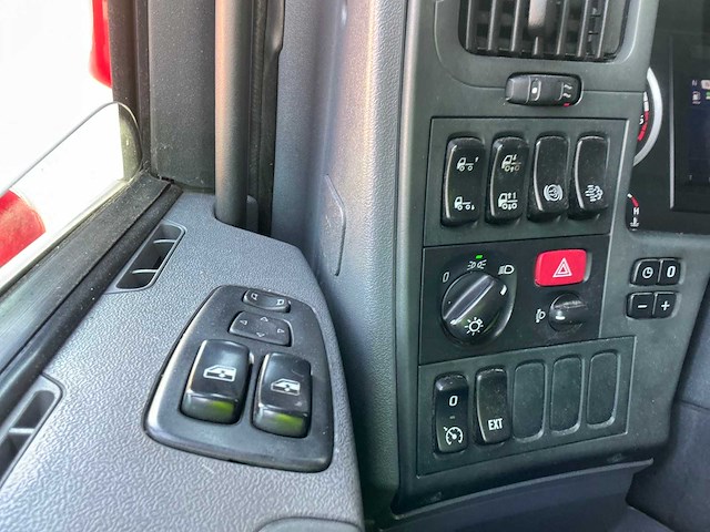 2017 scania g410 opleggertrekker - afbeelding 31 van  49