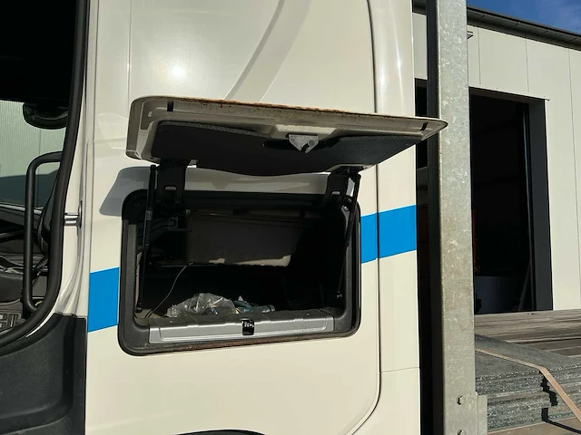 2017 scania n333 vrachtwagen - afbeelding 32 van  76