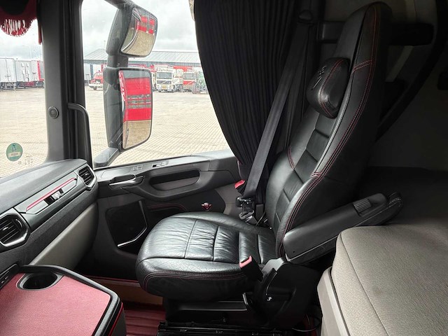 2017 scania s580 v8 vrachtwagen, opleggertrekker - afbeelding 7 van  21