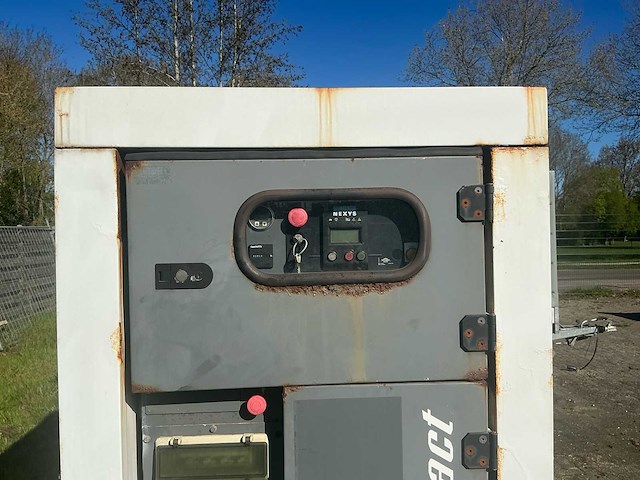 2017 sdmo r90 noodstroomaggregaat - afbeelding 2 van  17