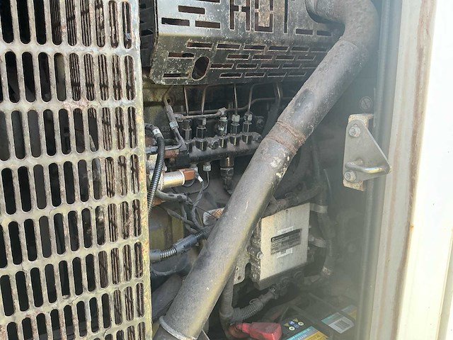 2017 sdmo r90 noodstroomaggregaat - afbeelding 6 van  17