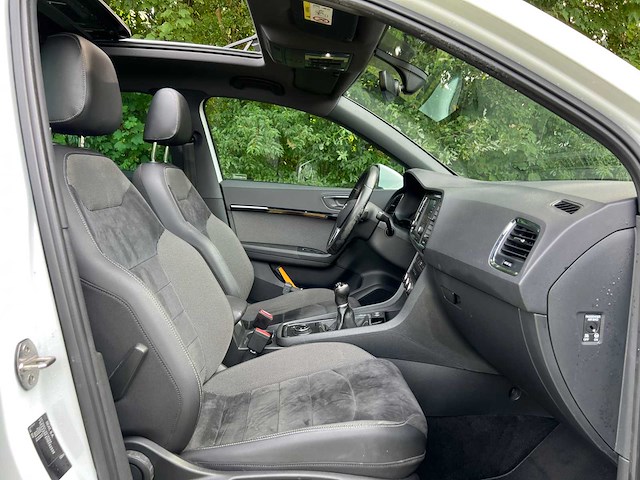 2017 seat ateca 1.4 ecotsi xcellence | pano + cruisecontrol + navi | personenauto - afbeelding 29 van  34