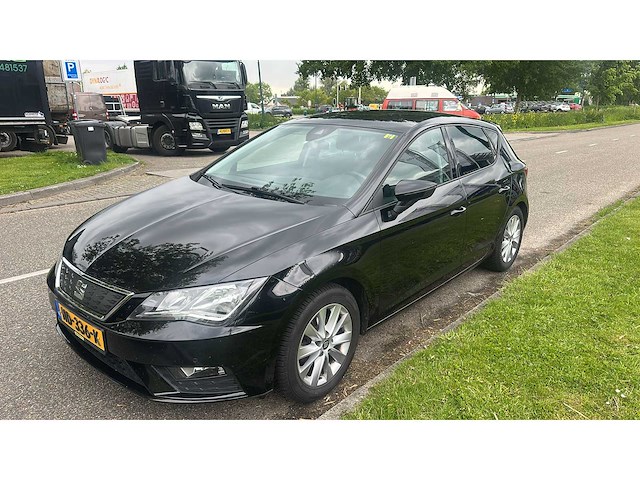 2017 seat leon 1.0 ecotsi st.bnsi. personenauto - afbeelding 1 van  8