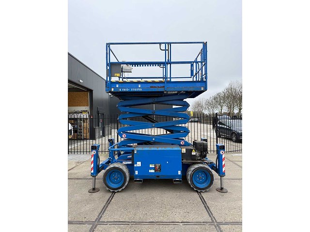 2017 skyjack sj 6832 rte schaarhoogwerker - afbeelding 12 van  30