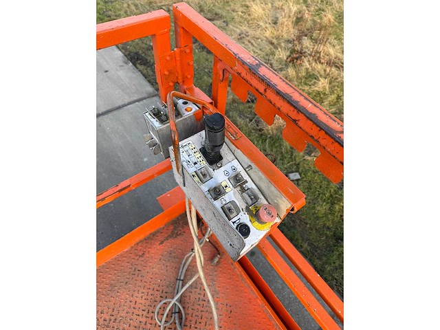 2017 skyjack sj6832rt schaarhoogwerker - afbeelding 8 van  8