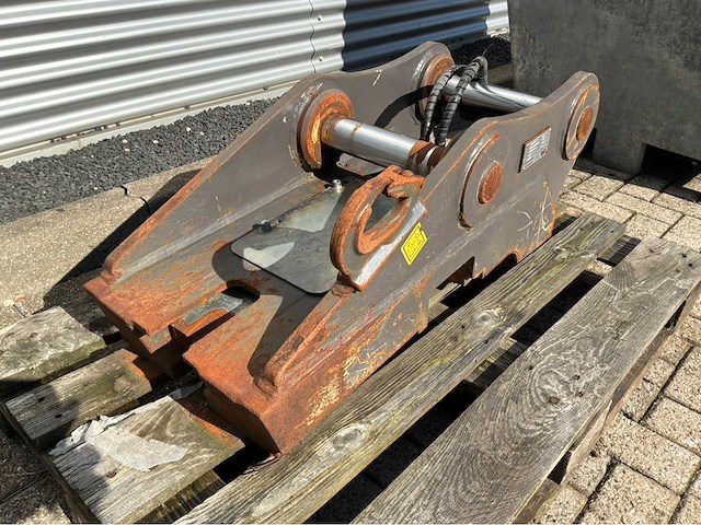 2017 smp b20 hydraulische snelwissel (volvo ec140) - afbeelding 2 van  8