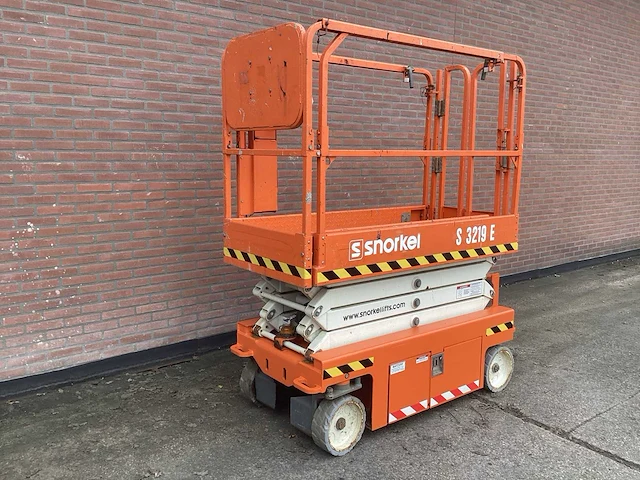 2017 snorkel s 3219 e hoogwerker - afbeelding 1 van  8