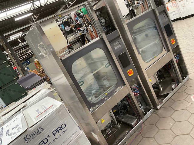 2017 steris amsco 5052 reinigings en sterilisatie systeem - afbeelding 1 van  11