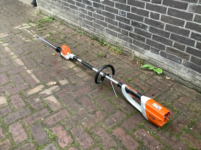 2017 stihl hla85 heggenschaar - afbeelding 1 van  4