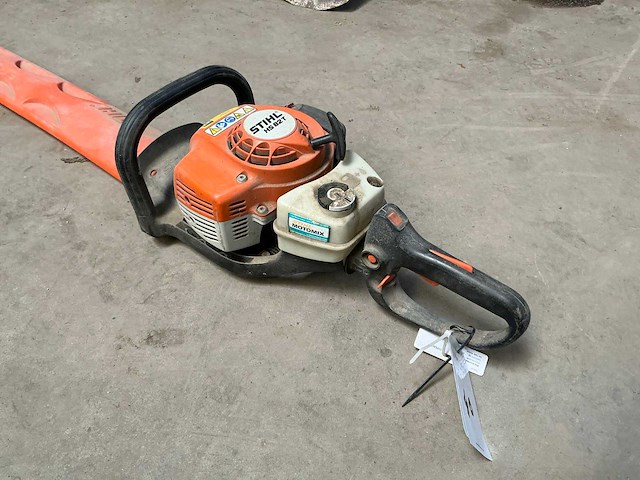 2017 stihl hs 82 t heggenschaar - afbeelding 5 van  8