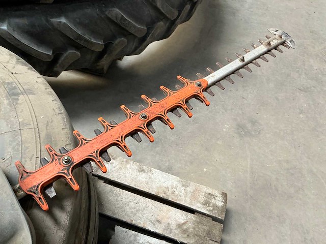 2017 stihl hs 82 t heggenschaar - afbeelding 8 van  8