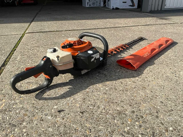 2017 stihl hs82t heggenschaar - afbeelding 3 van  7