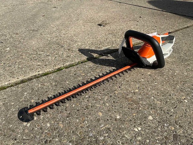 2017 stihl hsa45 heggenschaar - afbeelding 1 van  8