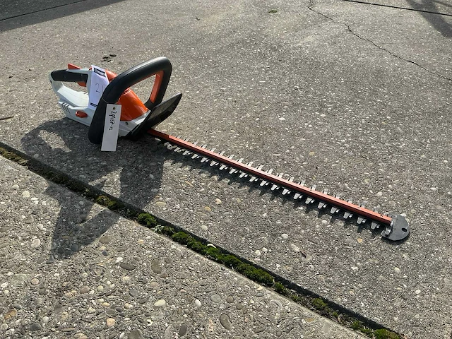 2017 stihl hsa45 heggenschaar - afbeelding 2 van  8