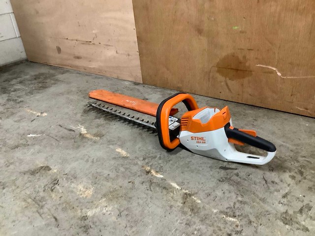 2017 stihl hsa56 heggenschaar - afbeelding 1 van  2