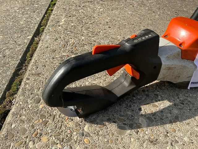 2017 stihl hsa94t heggenschaar - afbeelding 4 van  7
