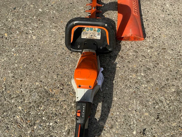 2017 stihl hsa94t heggenschaar - afbeelding 5 van  7