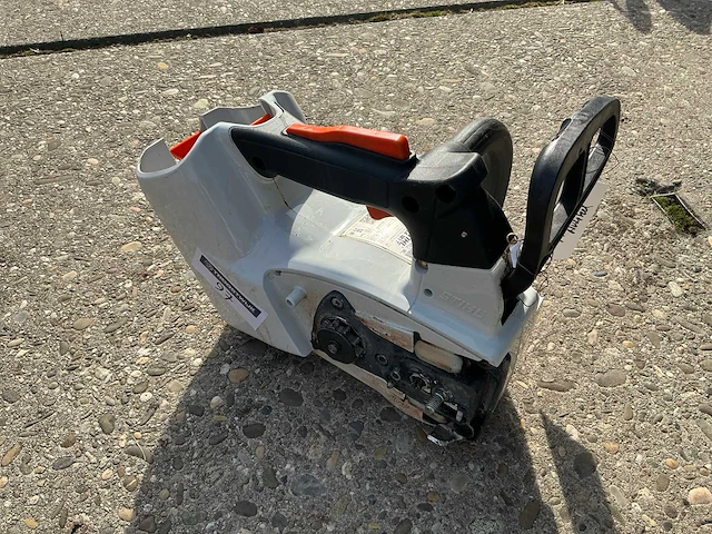 2017 stihl msa 161t kettingzaag body - afbeelding 2 van  6