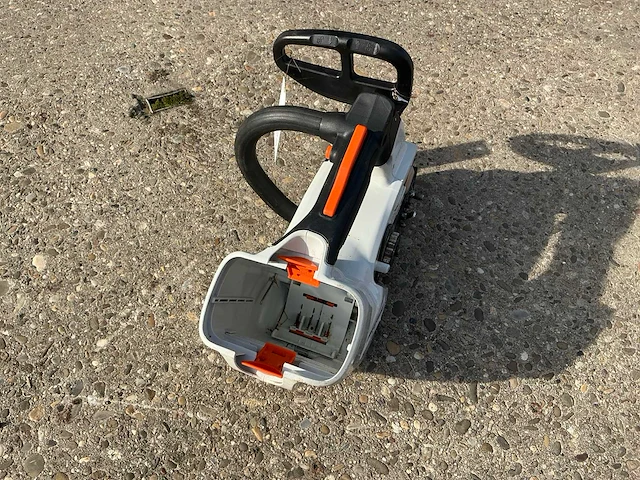 2017 stihl msa 161t kettingzaag body - afbeelding 3 van  6