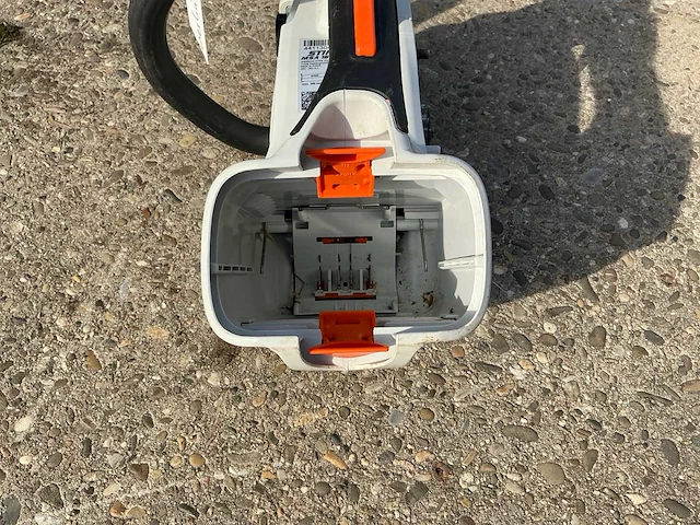 2017 stihl msa 161t kettingzaag body - afbeelding 4 van  6