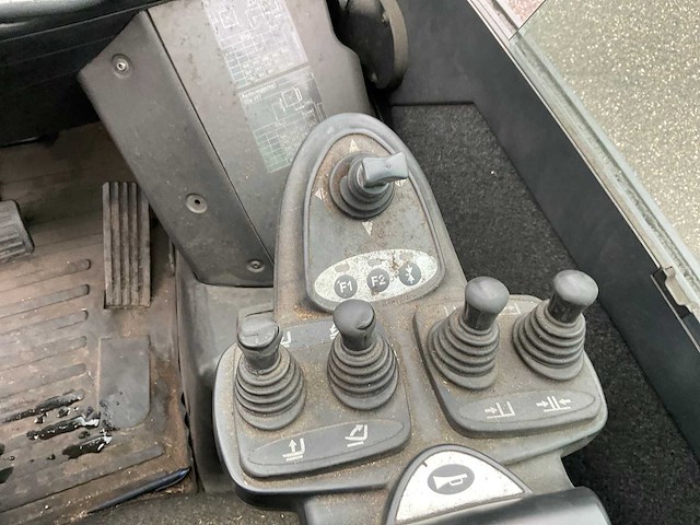 2017 stihl rx 70-35t vorkheftruck - afbeelding 11 van  26