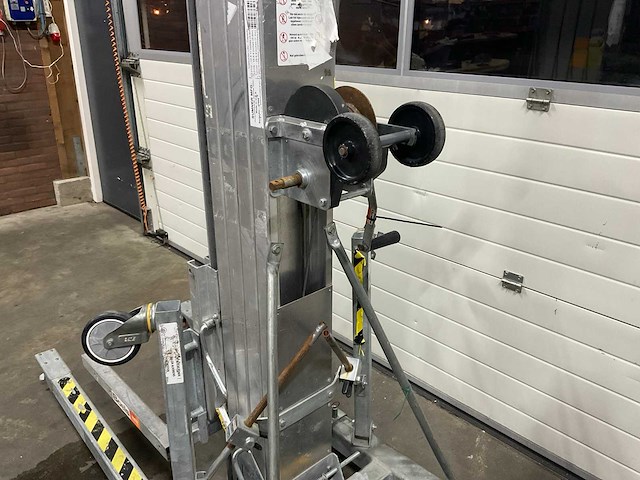 2017 sumner 2124 kanaallift - afbeelding 4 van  5