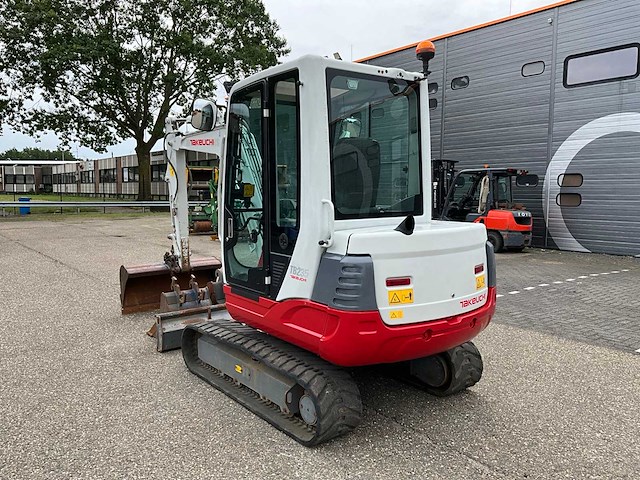 2017 takeuchi tb235 minigraafmachine - afbeelding 11 van  34
