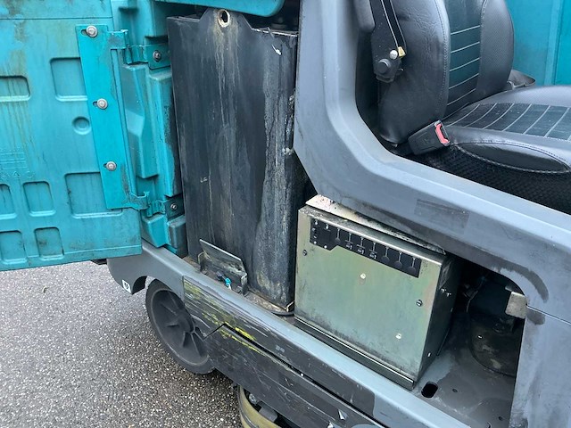 2017 tennant m17 vloer - schrobmachine - afbeelding 14 van  27