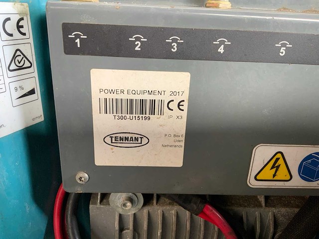 2017 tennant t 300 vloerreiniger - afbeelding 7 van  9