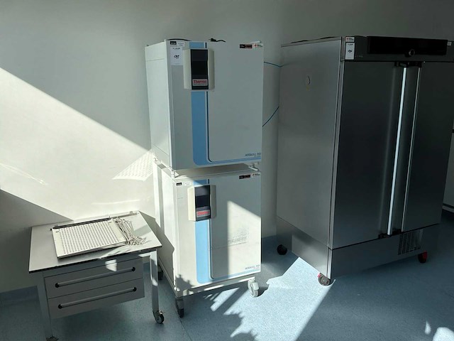 2017 thermo scientific heracell 150i gp laboratorium co2-incubator (2x) - afbeelding 1 van  11