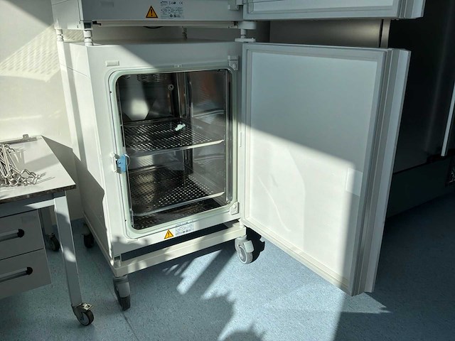 2017 thermo scientific heracell 150i gp laboratorium co2-incubator (2x) - afbeelding 7 van  11