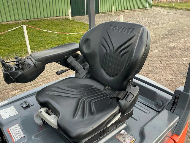 2017 toyota 8fbe20t vorkheftruck - afbeelding 2 van  13
