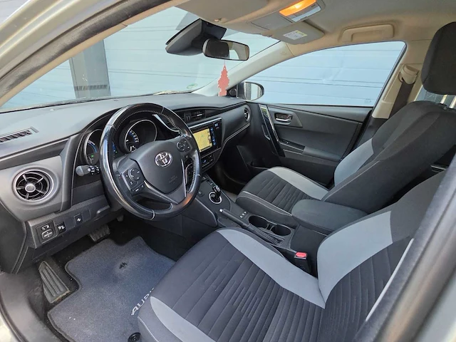 2017 toyota auris touring sports 1.8 hybr. aspiration personenauto - afbeelding 2 van  16
