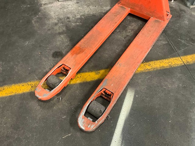 2017 toyota bt lifter lhm230 hand hydraulische palletwagen - afbeelding 1 van  6