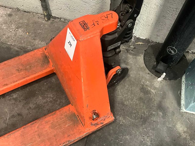 2017 toyota bt lifter lhm230 hand hydraulische palletwagen - afbeelding 3 van  6