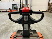 2017 toyota lpe200 meerijpallettruck - afbeelding 3 van  13