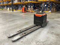 2017 toyota lpe200 meerijpallettruck