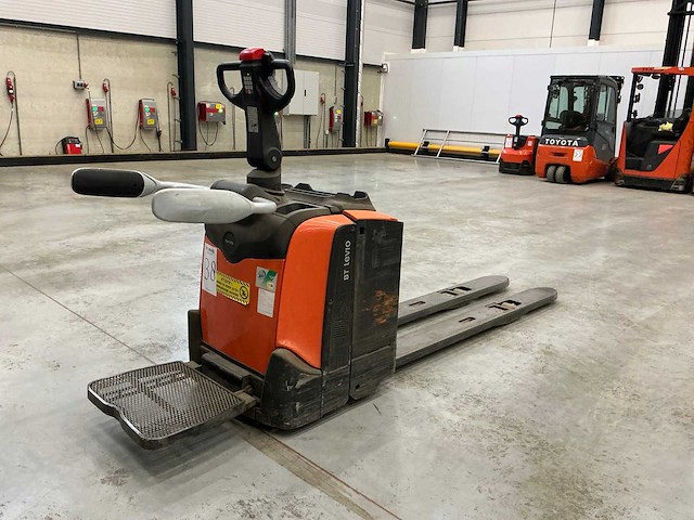 2017 toyota lpe200 meerijpallettruck - afbeelding 8 van  13