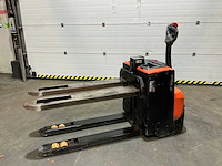 2017 toyota swe080l elektrische palletwagen - afbeelding 1 van  10