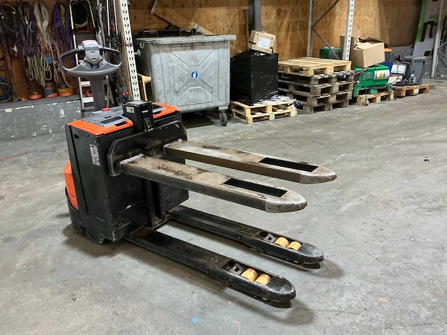 2017 toyota swe080l elektrische palletwagen - afbeelding 5 van  10