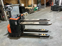 2017 toyota swe080l elektrische palletwagen - afbeelding 6 van  10