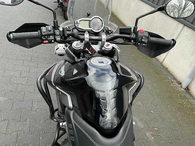 2017 triumph tiger 800 xcx motorfiets - afbeelding 6 van  21