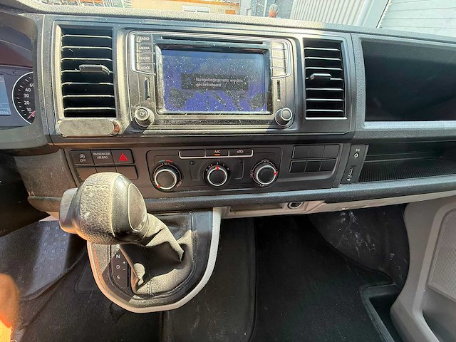 2017 volkswagen transporter 2.0 tdi l1h1 highl. bedrijfswagen - afbeelding 7 van  34