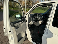 2017 volkswagen transporter kombi 2.0 tdi l1h2 highl. bedrijfswagen - afbeelding 6 van  39
