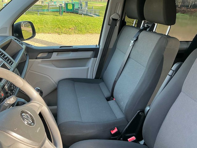 2017 volkswagen transporter kombi 2.0 tdi l1h2 highl. bedrijfswagen - afbeelding 10 van  39